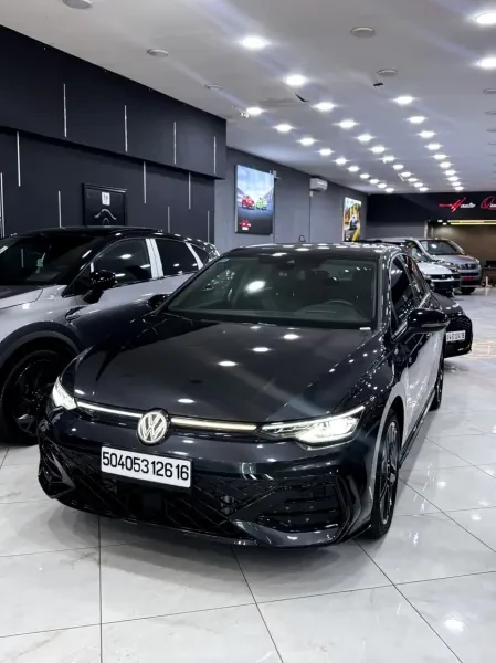 Volkswagen Golf 8 2026 R- Line - 1