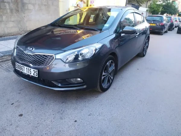 Kia Cerato 2015 - 4