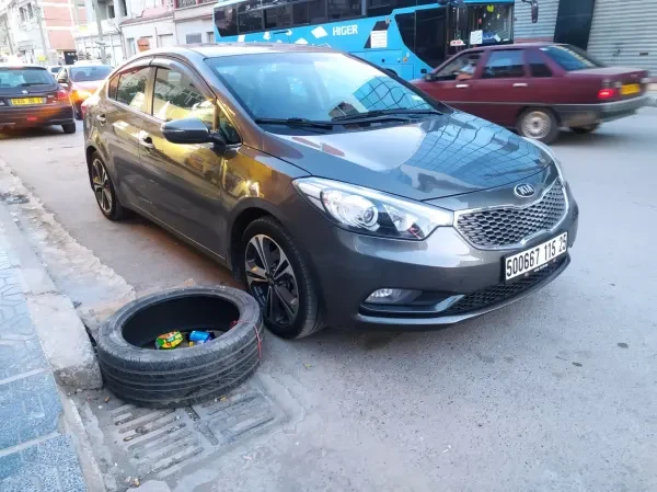 Kia Cerato 2015 - 1