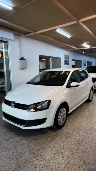 Volkswagen Polo 2014 TrendLine - 2