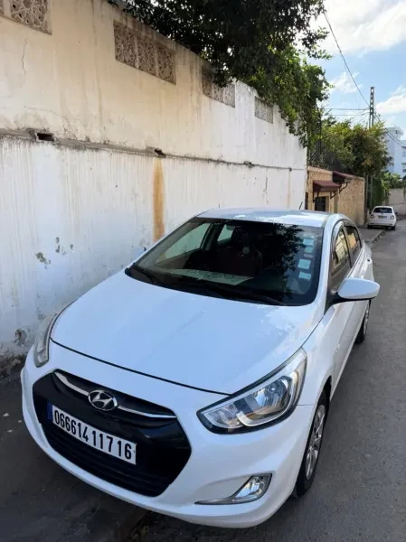 Hyundai Accent 2017 RB - 2