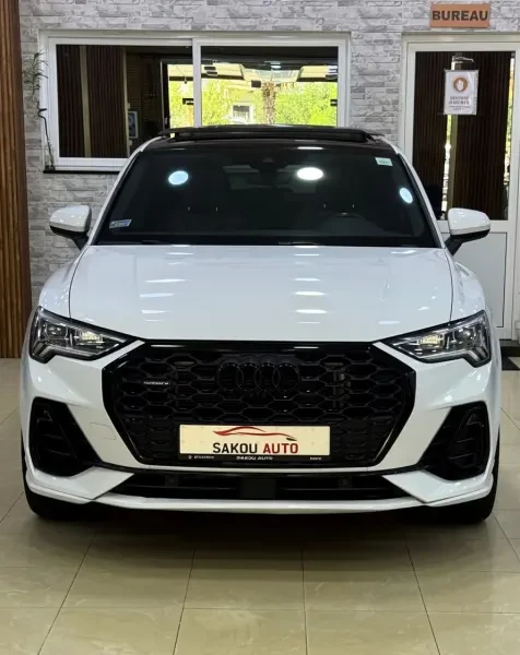 Audi Q3 2023 - 1