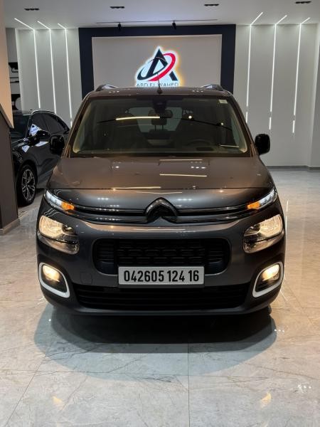 Citroen Berlingo 2024 Gros souri - 2