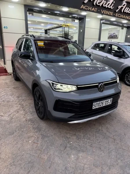 Volkswagen Tharu 2025 XR - 1