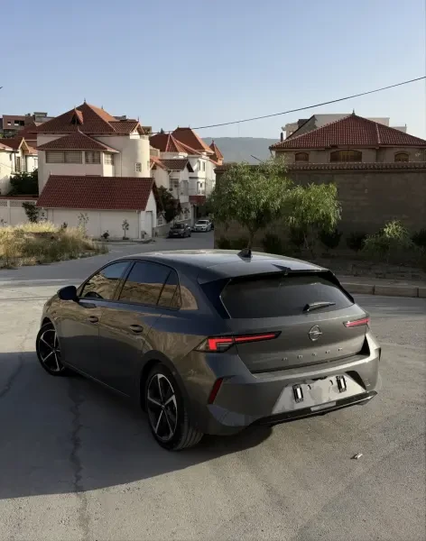 Opel Astra 2023 Elegance - 4