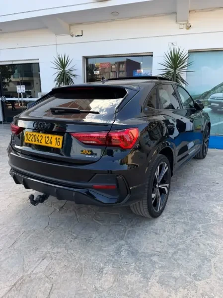 Audi Q3 2024 Sline - 4