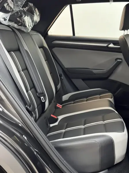 Volkswagen T-Roc 2026 R-Line - 3