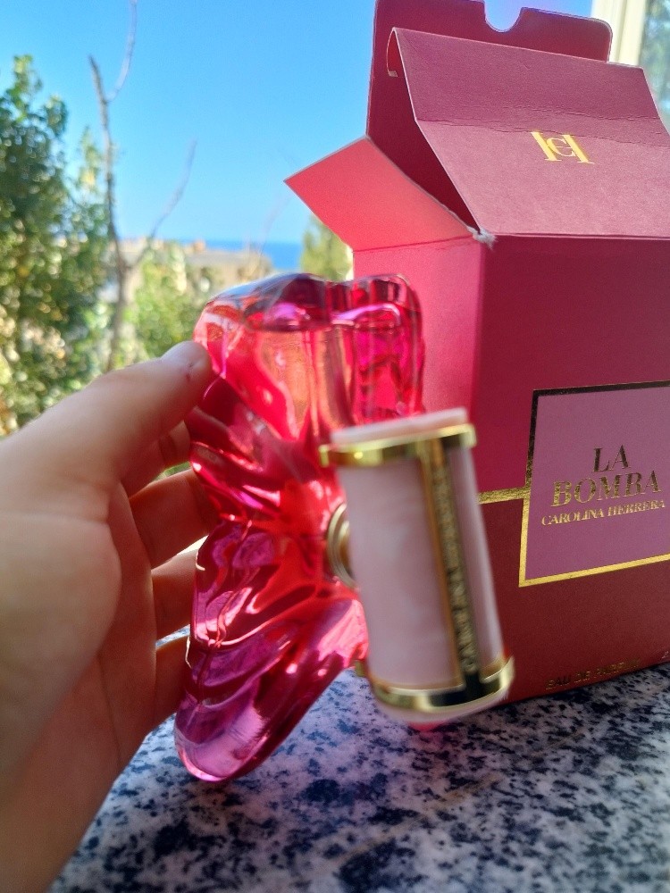 عطر نسائي - 4