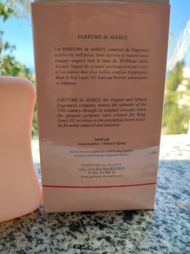 عطر نسائي - 4
