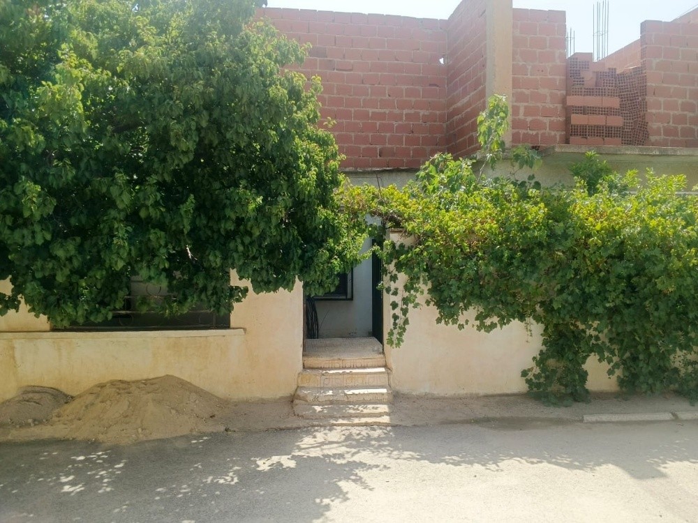 عقار صالح للسكن والاستثمار - 9