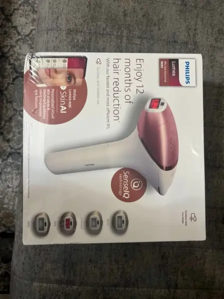 Philips Lumea IPL 9900 - 1