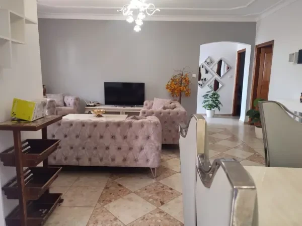 كراء شقة طابق فيلا 3 غرف - 6