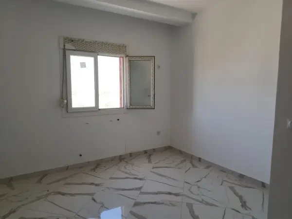 بيع شقة 4 غرف - 4