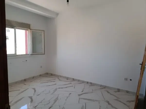 بيع شقة 4 غرف - 5