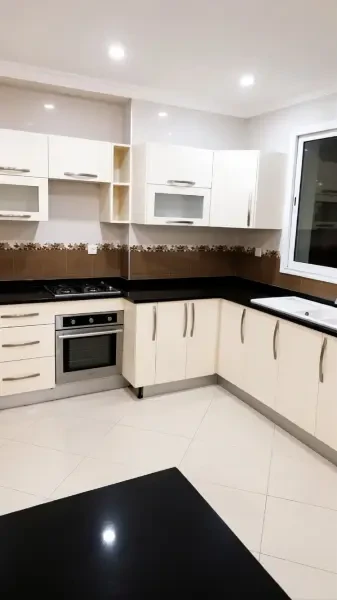 كراء شقة 4 غرف - 1