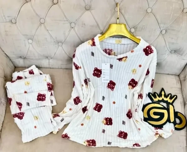 ملابس نسائية - 1