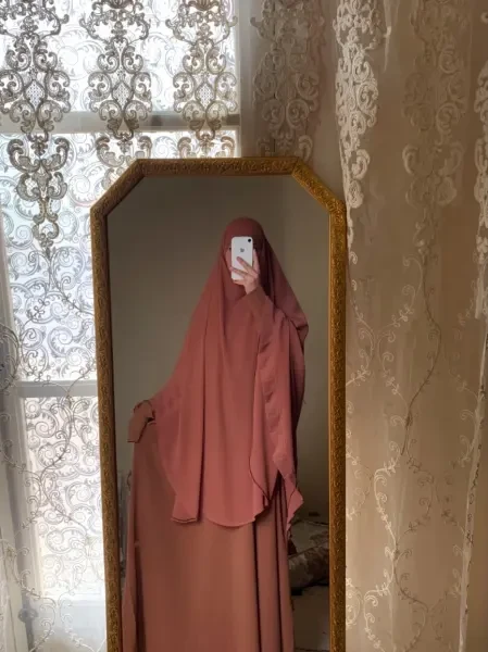حجبات وجلبيب خفيفة وساترة - 1