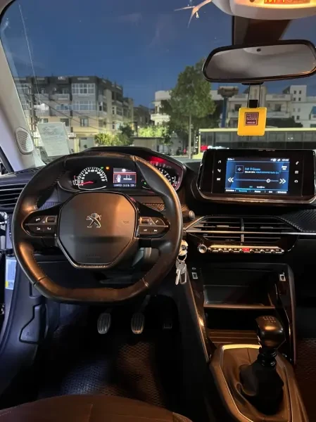 Peugeot 2008 2021 - 4