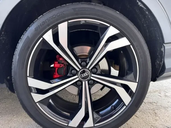Audi Q3 2020 S Line - 4