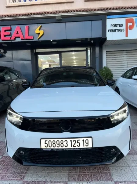 Opel Corsa 2025 - 1