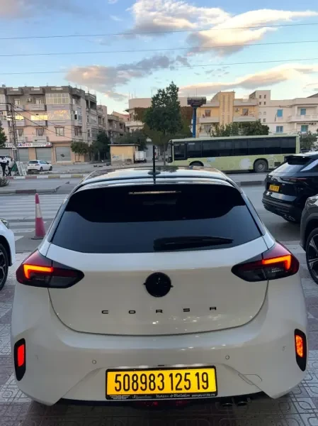 Opel Corsa 2025 - 4