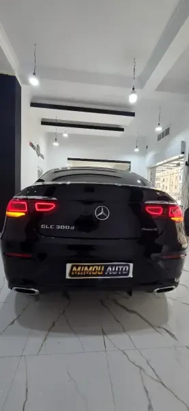 Mercedes GLC 2019 GLC 300d - 3