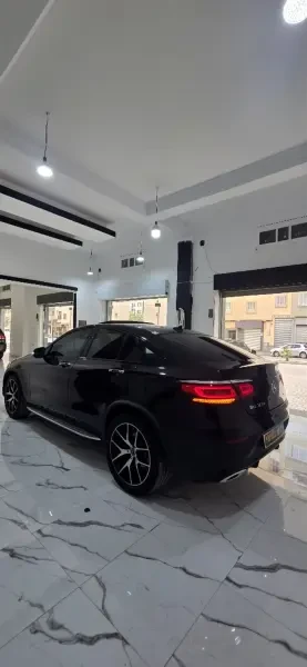 Mercedes GLC 2019 GLC 300d - 4