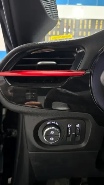 Opel Corsa 2023 GS Line - 3