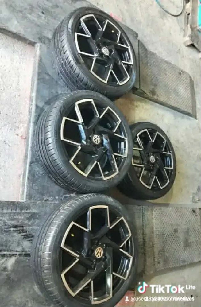 le jond polo Volkswagen - - 2