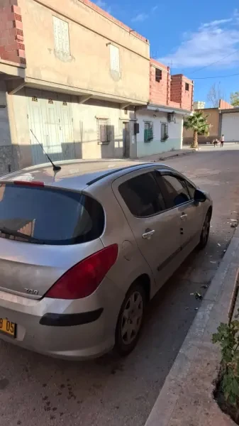Peugeot 308 2008 - 1