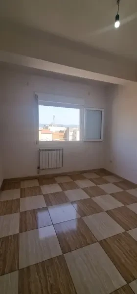 بيع شقة 3 غرف - 2