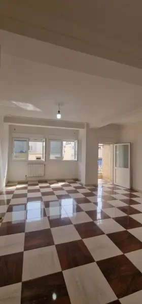 بيع شقة 3 غرف - 3