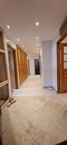بيع شقة 4 غرف - 2