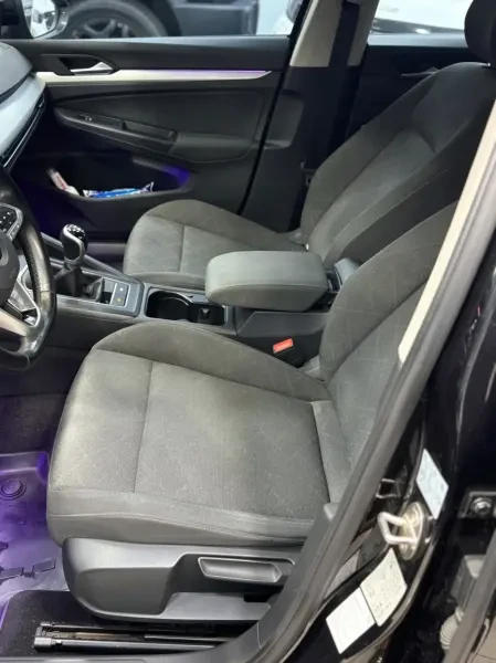 Volkswagen Golf 8 2022 Active - 2