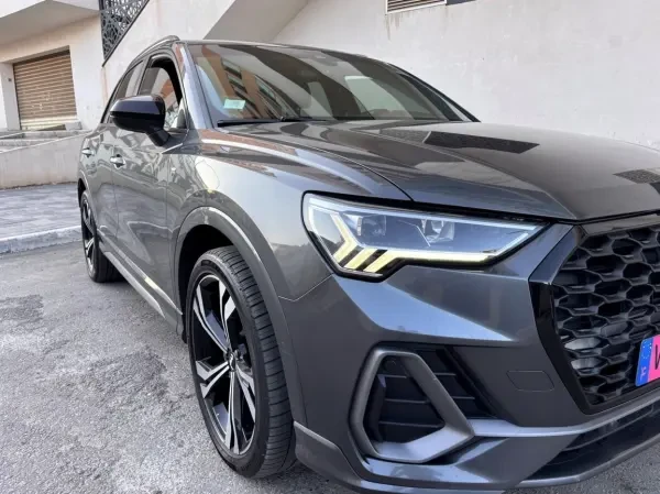 Audi Q3 2020 S Line - 3