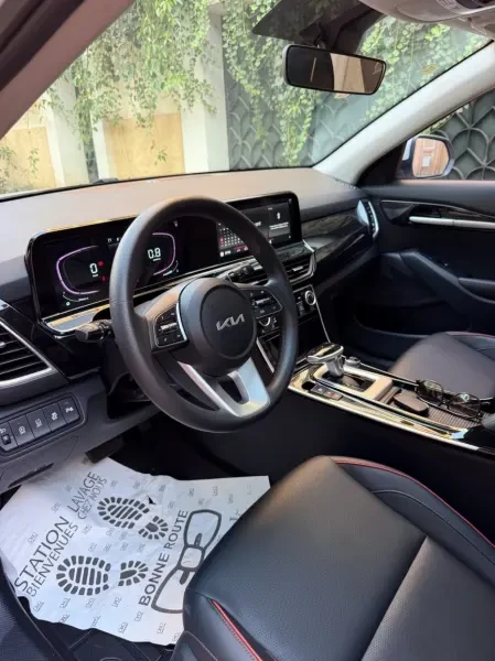 Kia Seltos 2025 Luxury - 4