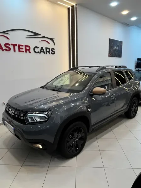 Dacia Duster 2024 Gold Edition - 1