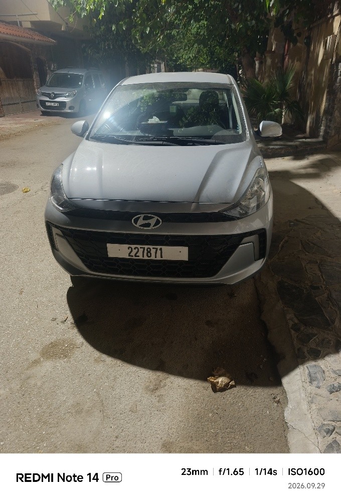 Grand i10 - 6