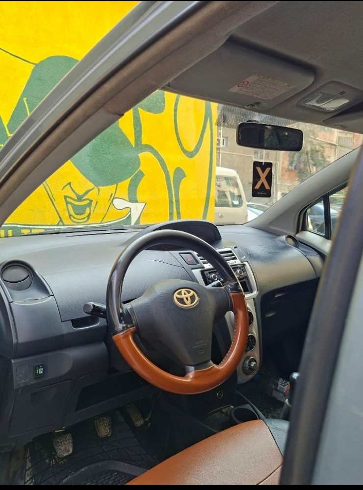Toyota yaris - 7