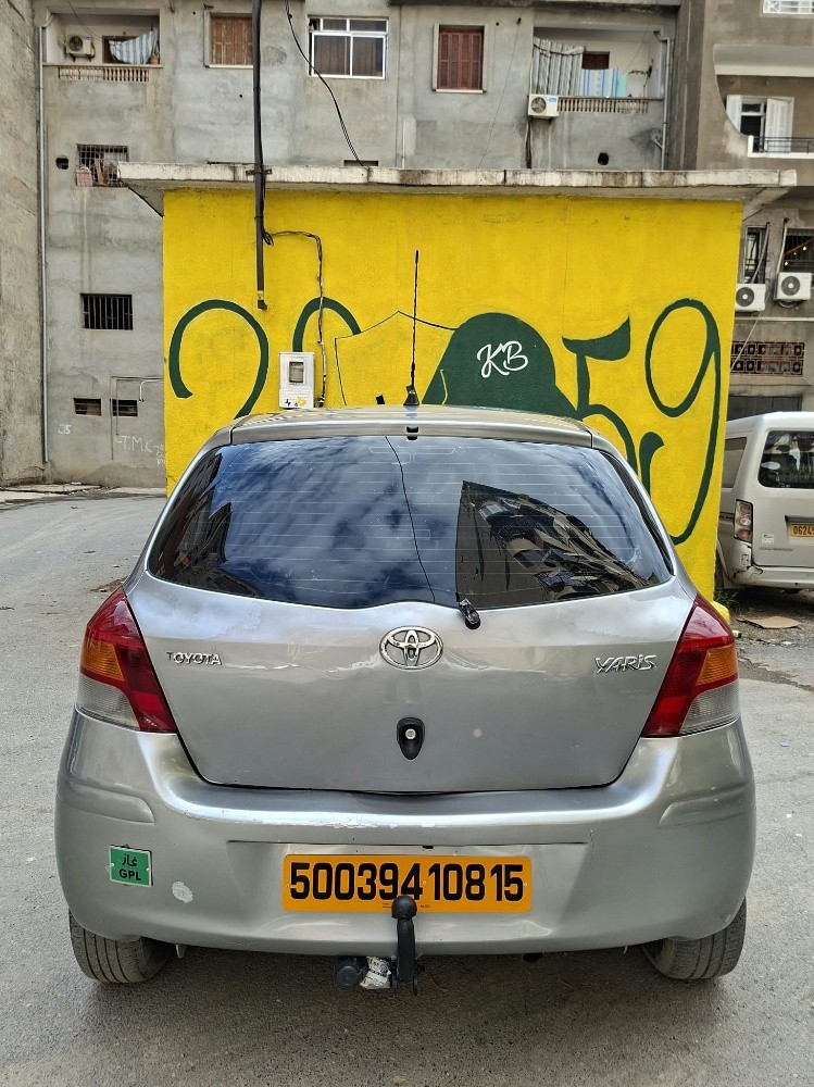 Toyota yaris - 4