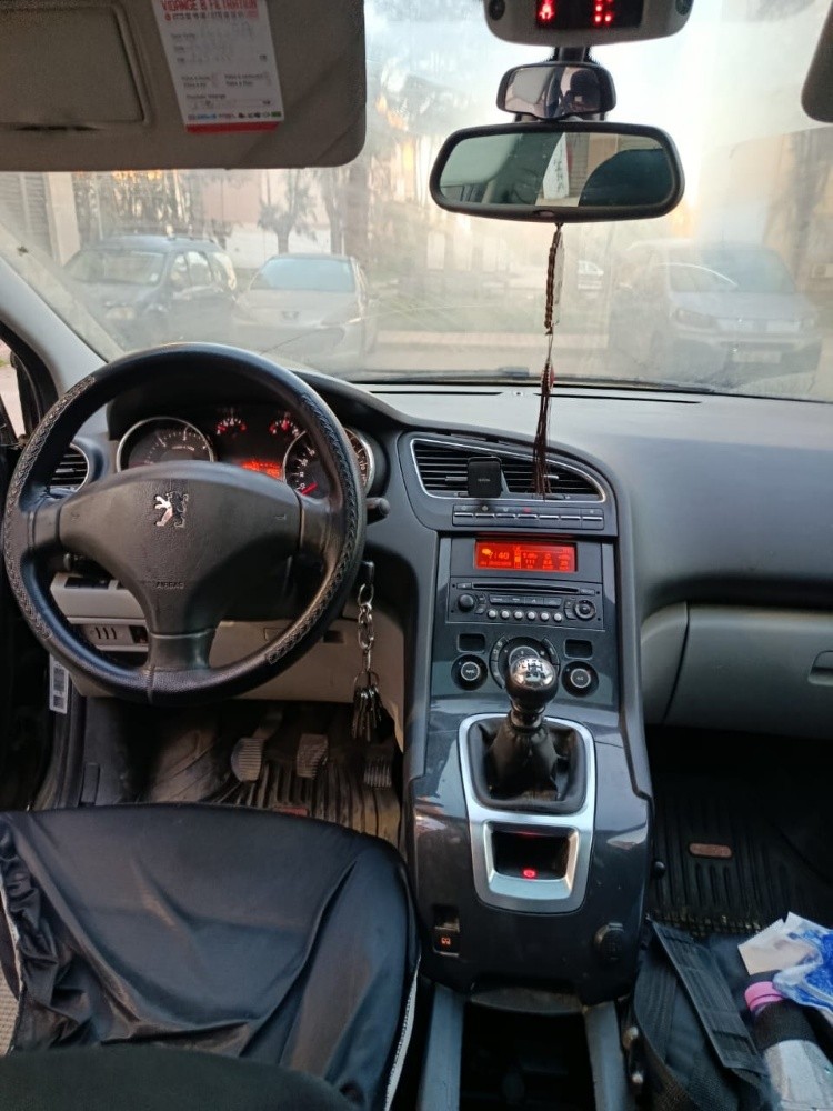 Peugeot 5008 allure - 8