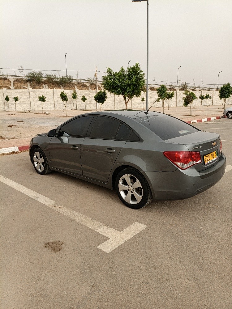 Chevrolet Cruze - 9