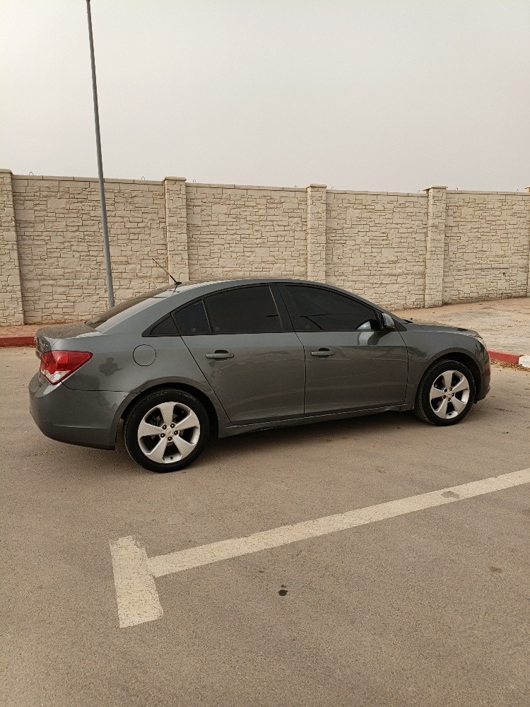Chevrolet Cruze - 4