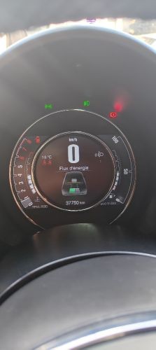 بيع سيارة فيات 500