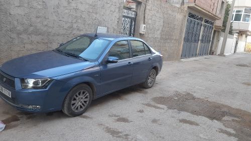 سيارة للبيع