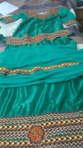 robe kabyle et caftan pour vente