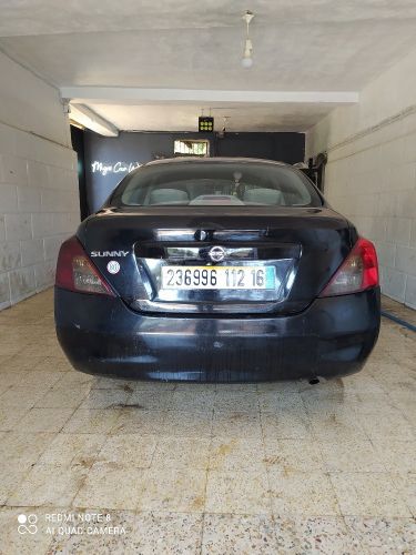 Nissan Sunny 