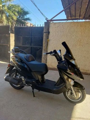 kymco cart grise