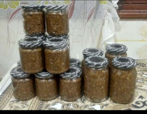 عقدات للتسمين/للضعف الجنسي.