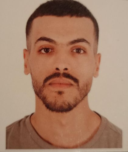 ياسين خ